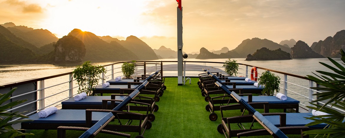 halong-bay-vietnam